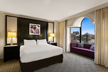 هتل The Royal Sonesta Harbor Court Baltimore
