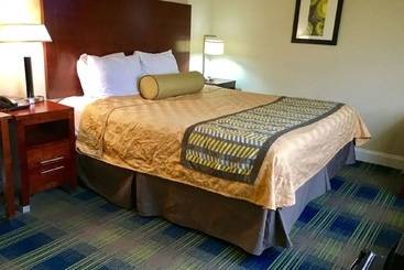 هتل Travelodge By Wyndham By Fisherman's Wharf