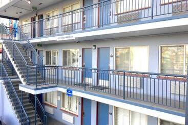 هتل Travelodge By Wyndham By Fisherman's Wharf