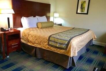 هتل Travelodge By Wyndham By Fisherman's Wharf