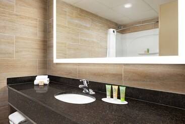 هتل Wyndham Garden Totowa
