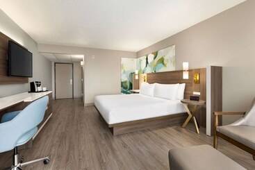هتل Wyndham Garden Totowa