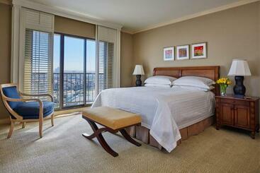 استراحتگاه The Ritz Carlton Dallas, Las Colinas