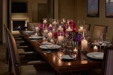 استراحتگاه The Ritz Carlton Dallas, Las Colinas