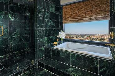 استراحتگاه The Ritz Carlton Dallas, Las Colinas