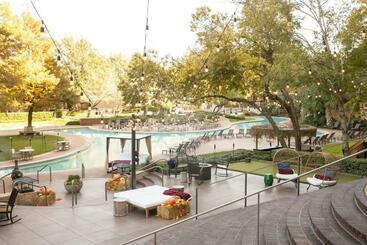 استراحتگاه The Ritz Carlton Dallas, Las Colinas