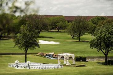 استراحتگاه The Ritz Carlton Dallas, Las Colinas