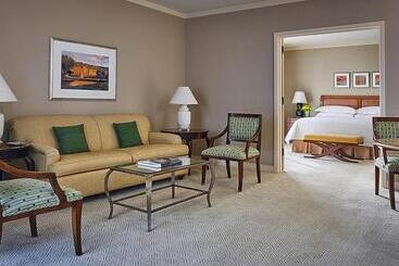استراحتگاه The Ritz Carlton Dallas, Las Colinas