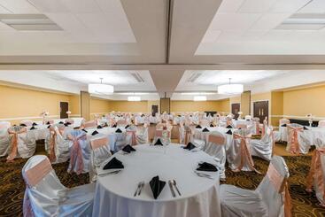 Clarion Hotel San Angelo Near Convention Center