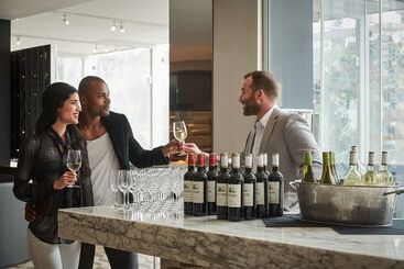 هتل Andaz West Hollywood, By Hyatt