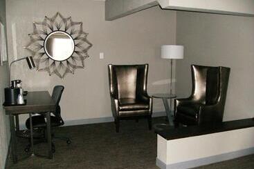 هتل Best Western Plus Bradford Inn