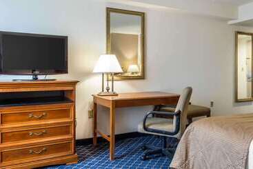 Clarion Hotel & Conference Center