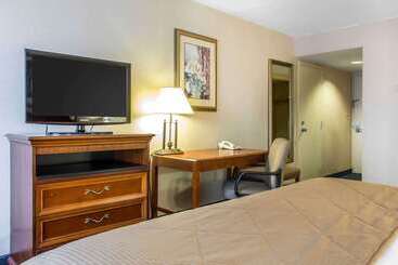 Clarion Hotel & Conference Center