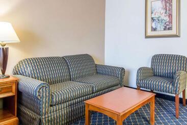 Clarion Hotel & Conference Center