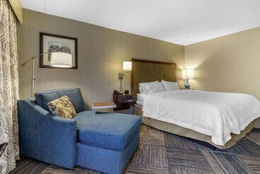 هتل Hampton Inn Green Bay Downtown