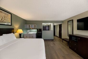 Clarion Hotel San Angelo Near Convention Center