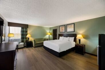 Clarion Hotel San Angelo Near Convention Center
