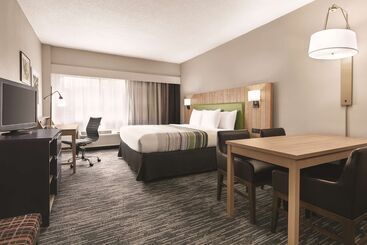 هتل Country Inn & Suites By Radisson, Williamsburg East Busch Gardens , Va