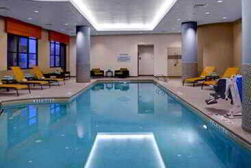هتل Courtyard Atlanta Decatur Downtown/emory