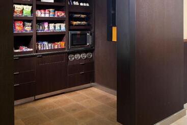 هتل Courtyard By Marriott Fort Lauderdale East / Lauderdale By The Sea