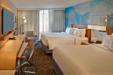 هتل Courtyard By Marriott Philadelphia City Avenue