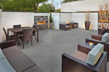 هتل Courtyard By Marriott Philadelphia City Avenue