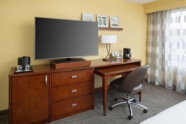 هتل Courtyard By Marriott Fishermans Wharf