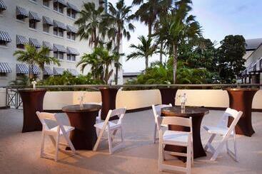 هتل La Concha Key West, Autograph Collection