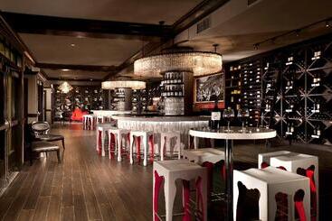 هتل La Concha Key West, Autograph Collection