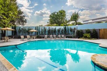Doubletree By Hilton Hotel Austin Northwest Arboretum