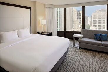 هتل Doubletree By Hilton  Chicago  Magnificent Mile