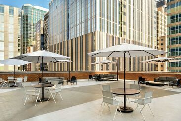 هتل Doubletree By Hilton  Chicago  Magnificent Mile