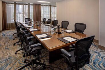 هتل Doubletree By Hilton  Chicago  Magnificent Mile