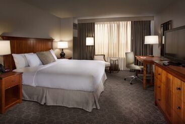 ホテル Doubletree By Hilton Chicago Oak Brook