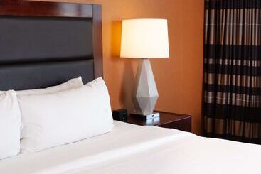 Doubletree By Hilton Hotel Cleveland Downtown   Lakeside