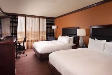 Doubletree By Hilton Hotel Cleveland Downtown   Lakeside