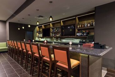 هتل Wyndham Garden Westlake