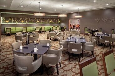 هتل Wyndham Garden Westlake