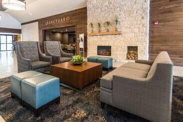 هتل Wyndham Garden Westlake