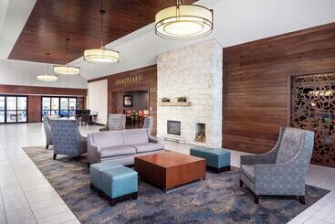 هتل Wyndham Garden Westlake
