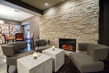 هتل Wyndham Garden Westlake