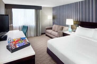 هتل Wyndham Garden Westlake