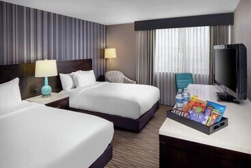 هتل Wyndham Garden Westlake