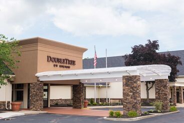 هتل Wyndham Garden Westlake