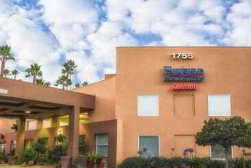 هتل Fairfield Inn And Suites By Marriott San Jose Airport