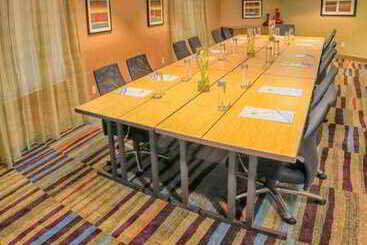 هتل Fairfield Inn And Suites By Marriott San Jose Airport