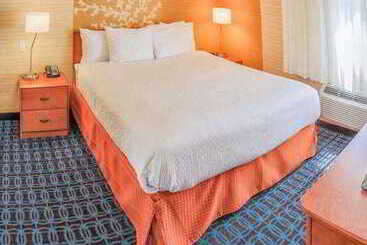 هتل Fairfield Inn And Suites By Marriott San Jose Airport