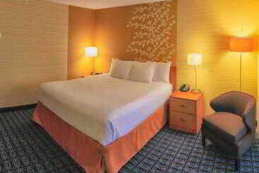 هتل Fairfield Inn And Suites By Marriott San Jose Airport