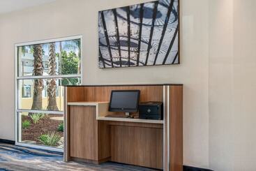 هتل Fairfield Inn And Suites By Marriott San Jose Airport