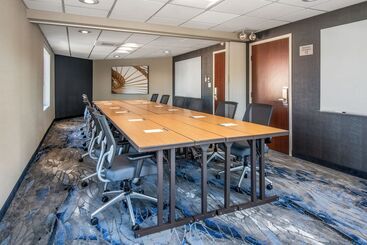 هتل Fairfield Inn And Suites By Marriott San Jose Airport